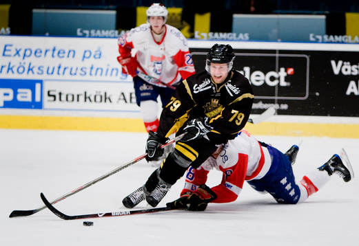 Henrik Eriksson, AIK fälls av Erik Karlsson, Borås
