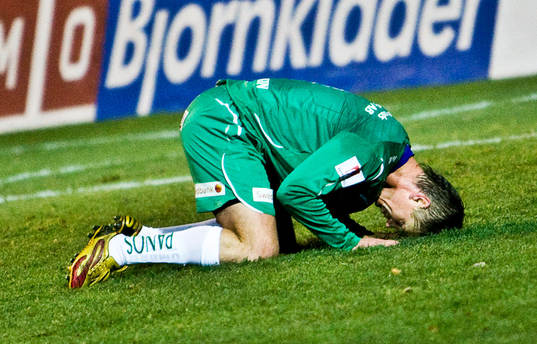 Jörgen Wålemark,  biter i gräset