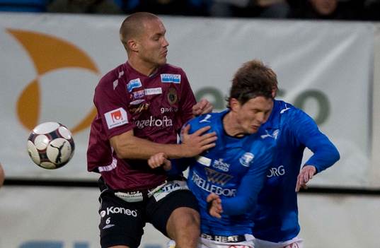Kristian Haynes trängs med  Anders Wikström