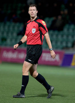 Domare Daniel Stålhammar