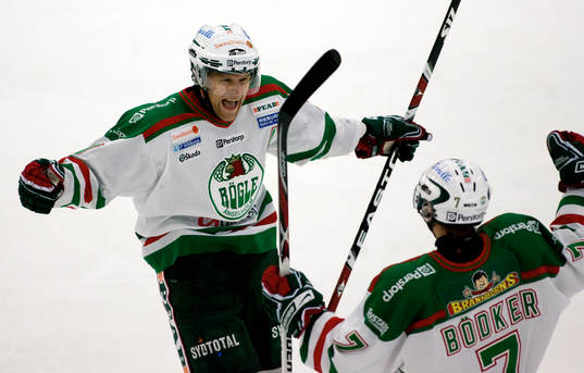 Jubel vid 1-2. Mads Bödker, Rögle