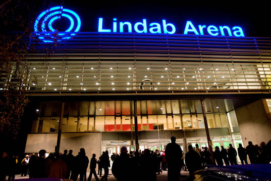 Populärt med ishockey i Ängelholm. Mycket folk som