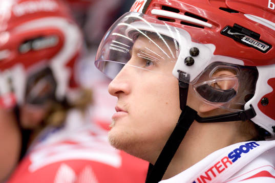 Jonathan Hedström, på bänken