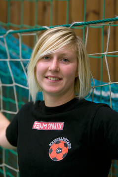 Emely Sörenssen, instruktör