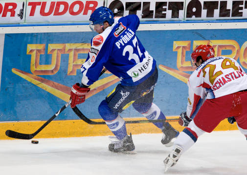 Mika Pyörälä, Finland och Petr Schastliviy, Ryssland