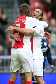 Kennedy Bakircioglu och Klaas Jan Huntelaar, Ajax (Jubel)