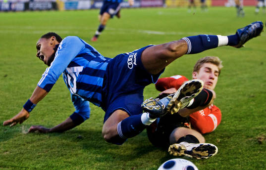 Kristian Haynes, Trelleborg, tacklar Thiago Quirino Da