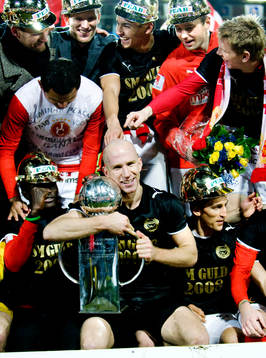Henrik Rydström, kramar om pokalen, jubel, SM-Guld.