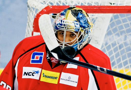 Mark Owuya, målvakt