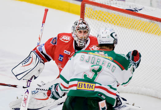Mathias Sjöberg, Rögle med puck i handen