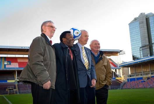 Pelé besökte Råsunda och delar av VM laget från 1958.