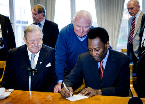 Pelé besökte Råsunda och delar av VM laget från 1958.