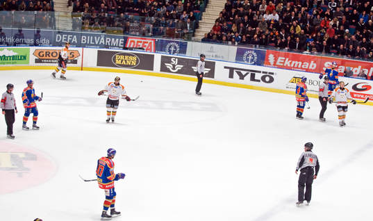Premiär för fyrdomarsystemet