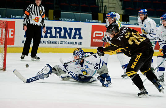 Daniel Bång, AIK, gör mål på Joakim Lundström,