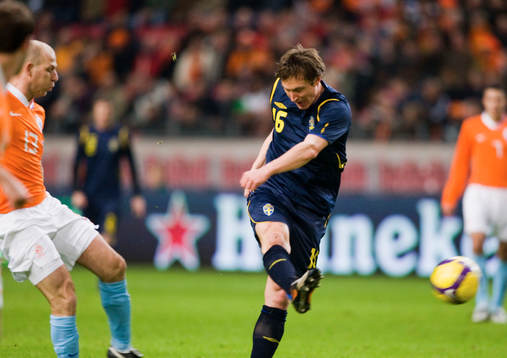 Kim Källström, Sverige trycker in 2-1