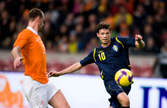 Marcus Berg, Sverige och André Ooijer, Holland