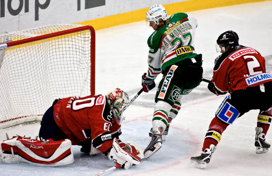 Johannes Salmonsson, Rögle är nära att överlista Karol