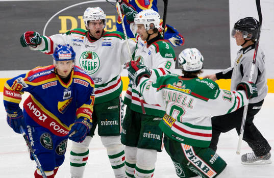 2-3 Peter Högardh, som grattas av Mathias Porseland och