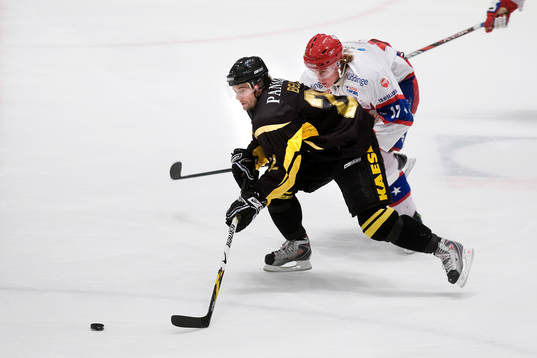 Mattias Beck, AIK jagas av Vilhelm Åman-Stigart, Huddinge