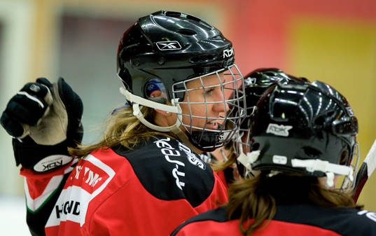 Therese Sjölander, Modo gör 2-0 och jublar, jubel