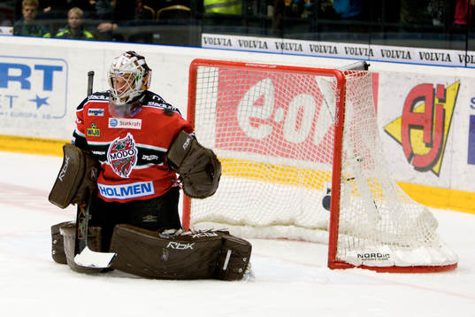 Michal Zajkowski, Målvakt, släpper in 1-2