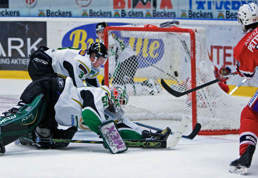 Stefan Pettersson, Södertälje, gör 2-1 bakom Jonas
