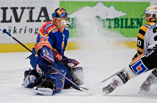 Erik Forssell, Skellefteå, ser till att Gustaf Wesslau,