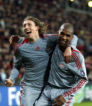 Ryan Babel och Lucas Leiva, Liverpool, glädje, jubel