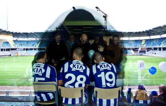 Spelare signerar, Gamla Ullevi