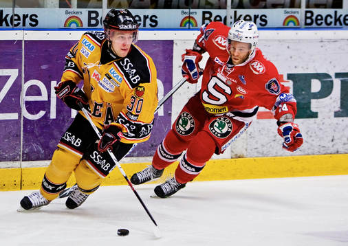 Robert Carlsson, Södertälje, är i hasorna på Linus