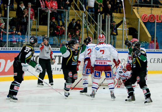 Johan Holös, Färjestad jublar