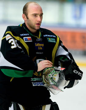 Reinhard Divis, Målvakt