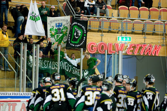 Färjestads supportrar jublar