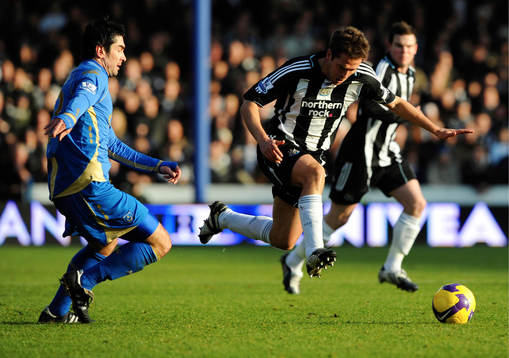 Bläddra bland fler bilder av Fotboll, Premier Lague, Portsmouth - Newcastle
