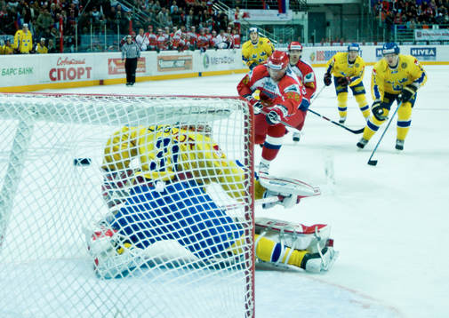 Denis Kulyash, Ryssland gör 6-1 på Johan Backlund,