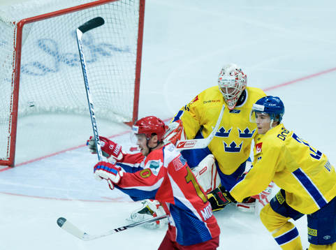 Sergey Moziakin, Ryssland gör 5-0 på Johan Backlund,