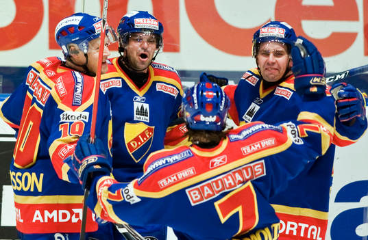 Marcus Ragnarsson, Fredrik Bremberg och Nichlas Falk, jubel