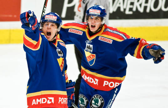 Niklas Anger och Henrik Eriksson, jubel