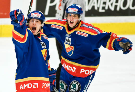 Niklas Anger och Marcus Krüger, jubel