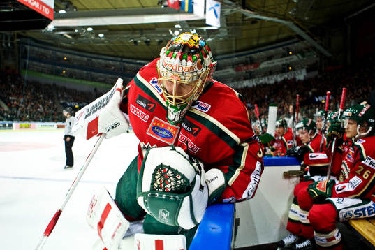 Ari Ahonen, målvakt