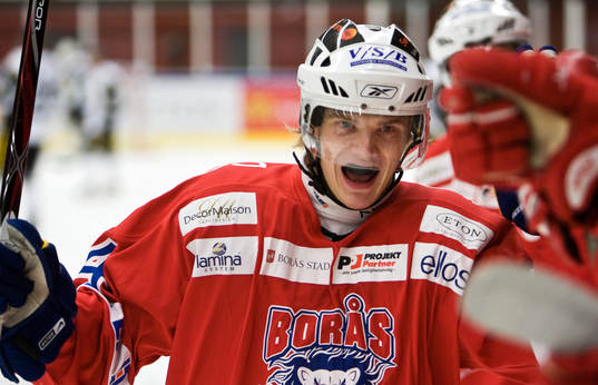Henrik Eriksson gör 1-0 till Borås. Jubel