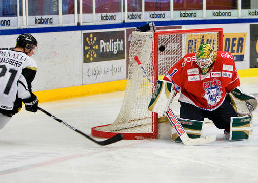 Robin Rahm, målvakt Borås. Christian Sanberg, AIK