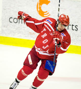 Patrik Kannerling, Troja, jubel
