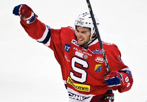 Dragan Umicevic, Södertälje gjorde segermålet 2-1. Jubel