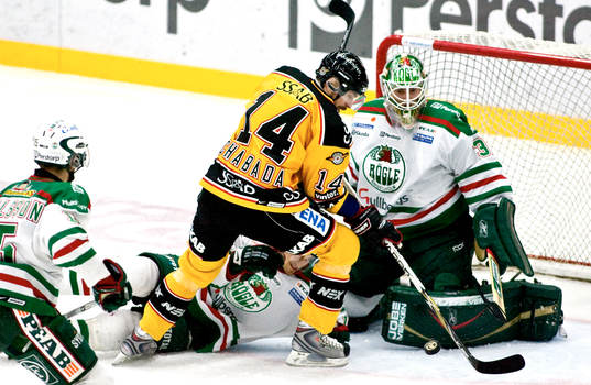 Martin Chabada, Luleå mot Cristopher Nihlstorp, målvakt,