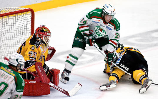 Cam Abbott, Rögle mot Gusten Törnqvist, Luleå
