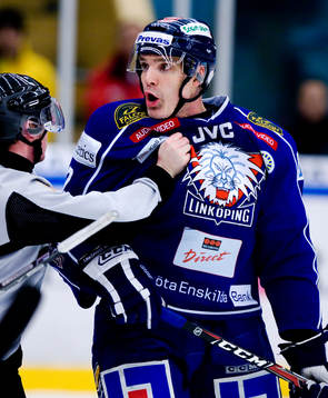 Andreas Pihl, är arg