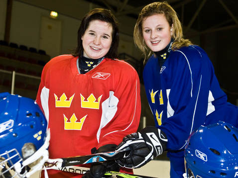 Angelica Östlund och Josefine Holmgren, Sverige