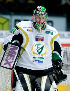 Reinhard Divis, Målvakt