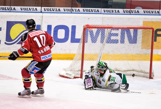 Per Åge Skröder, Modo gör mål på straff